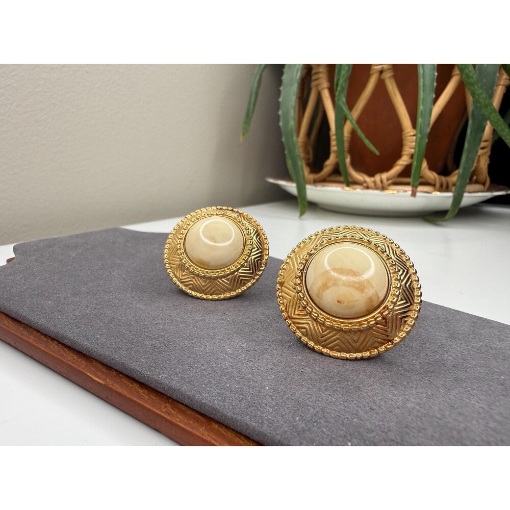 Vintage Monet Gold Cabochon Clip Earrings Textured Statement 80s 90s Designer - Picture 5 of 10